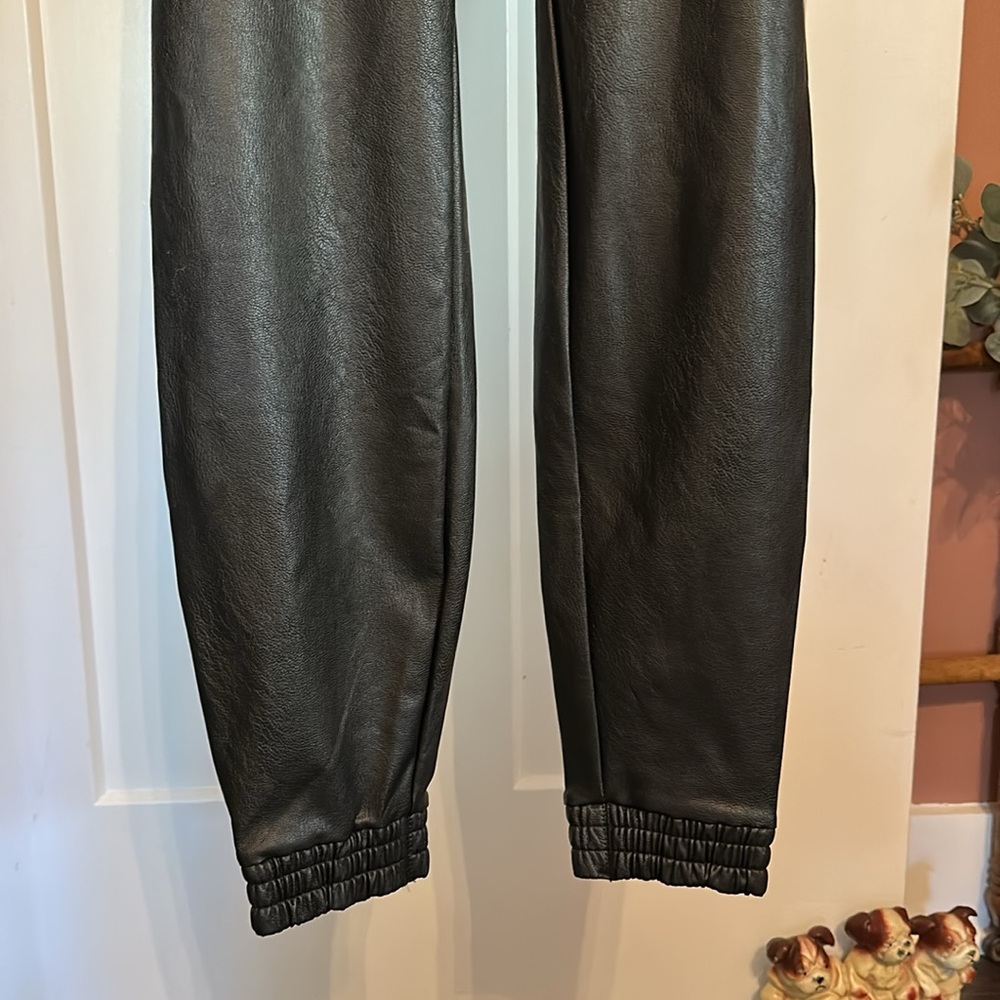 Spanx black faux leather pockets elastic waist & cuffs S pants joggers - Picture 6 of 15